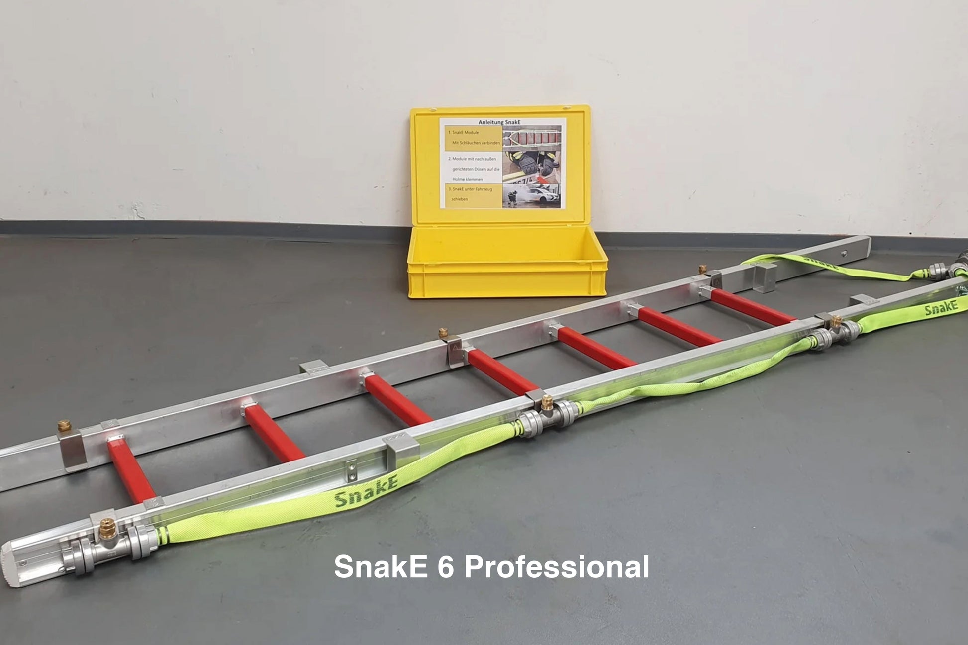 SnakE Professional Löschsystem: Das kleinste und leichteste modulare Löschsystem für Elektrofahrzeuge, Behälterkühlung, Notdekontamination und vieles mehr!